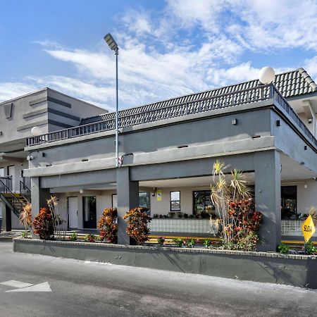 Rodeway Inn Clearwater-Dunedin Dış mekan fotoğraf