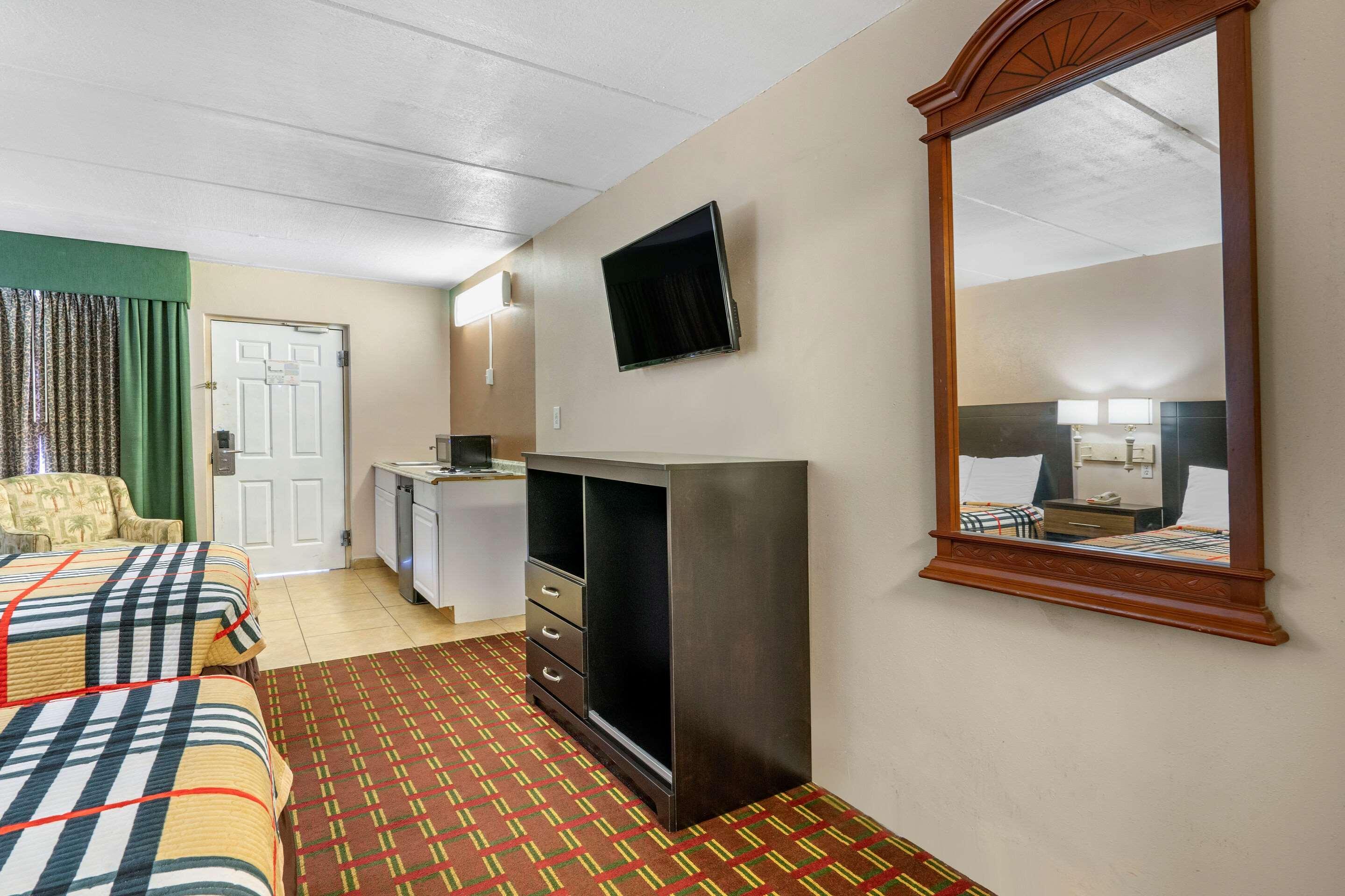 Rodeway Inn Clearwater-Dunedin Dış mekan fotoğraf