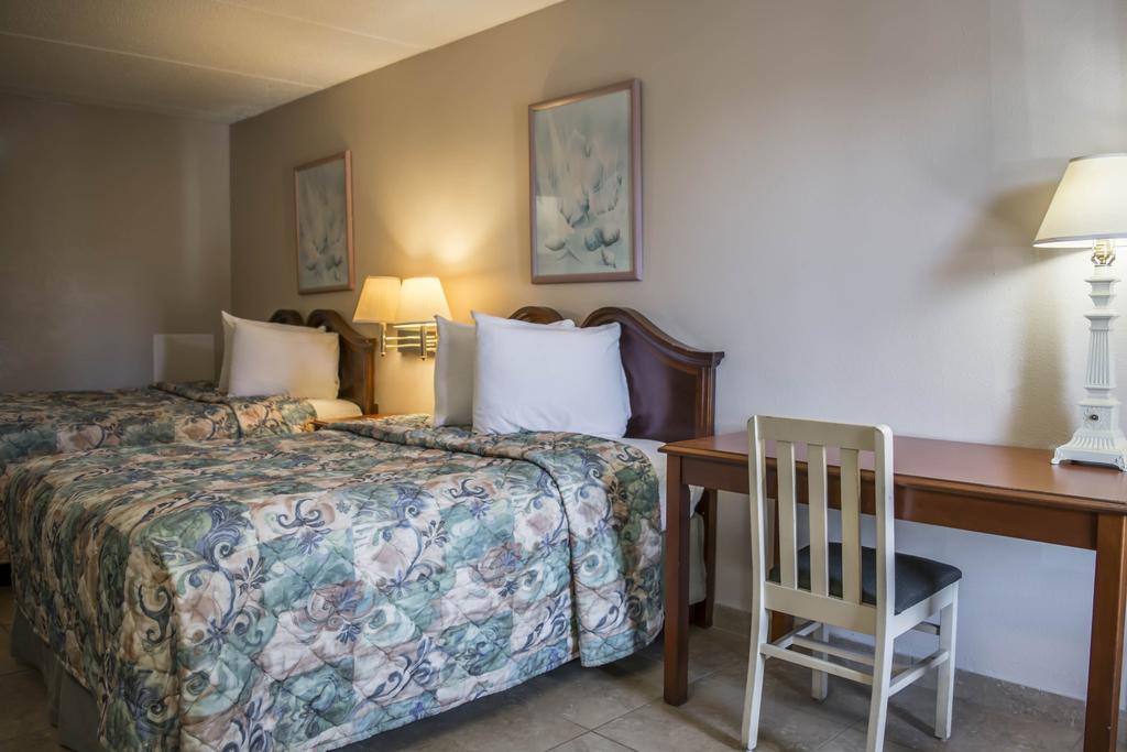 Rodeway Inn Clearwater-Dunedin Dış mekan fotoğraf