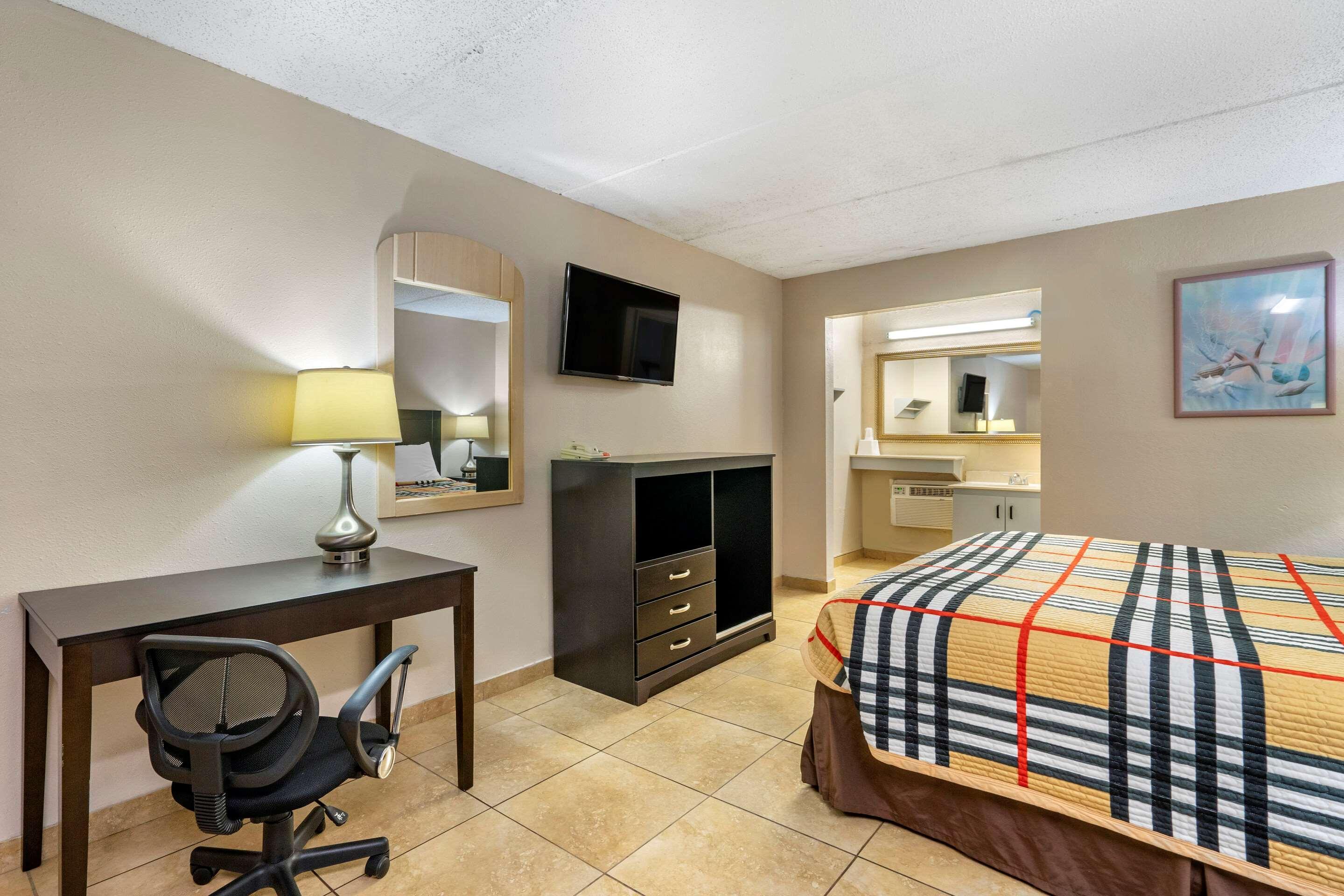 Rodeway Inn Clearwater-Dunedin Dış mekan fotoğraf