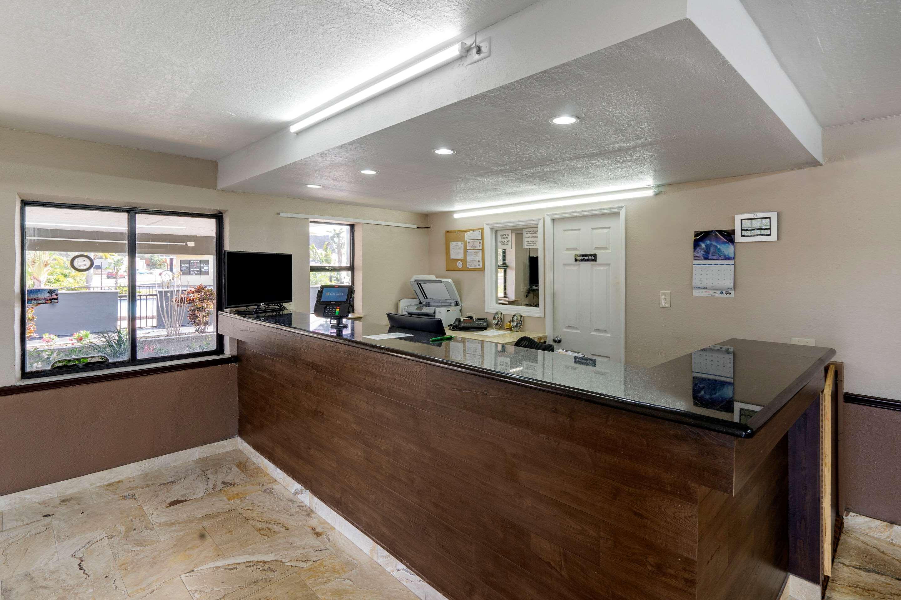Rodeway Inn Clearwater-Dunedin Dış mekan fotoğraf